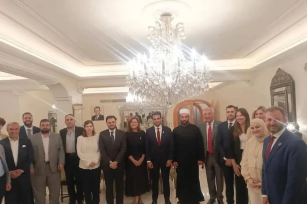 نائب أميركي يلتقي الشرع