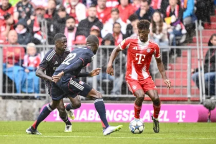 النصر وبايرن ميونيخ يتوصلان إلى اتفاق نهائي لانتقال كينغسلي كومان