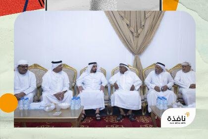 سيف بن زايد يقدم واجب العزاء لأسرة الشهيد عيسى غلوم البلوشي