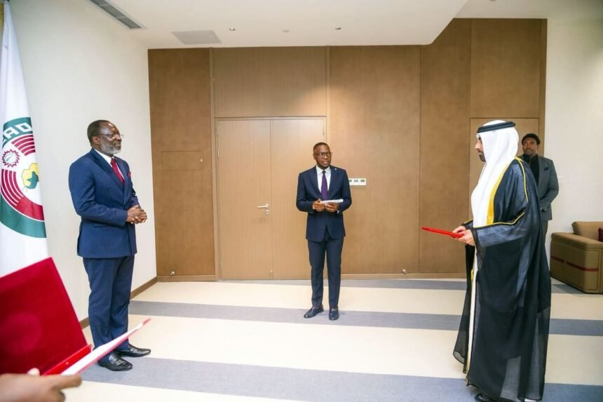 مندوب الإمارات الدائم لدى منظمة الإيكواس يقدم أوراق اعتماده | نافذة الشرق