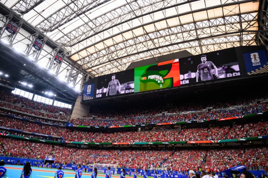 جماهير البرتغال تستعد لتخليد ذكرى جوتا في «مونديال 2026» | نافذة الشرق جماهير البرتغال تستعد لتخليد ذكرى جوتا في «مونديال 2026» | نافذة الشرق