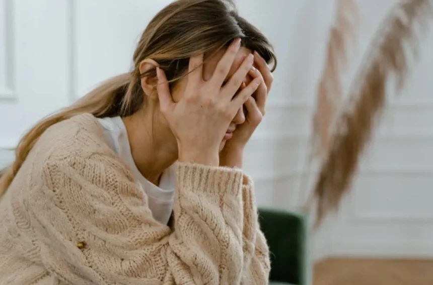 10 أعراض جسدية للقلق يظنها البعض لأمراض أخرى | نافذة الشرق 10 أعراض جسدية للقلق يظنها البعض لأمراض أخرى | نافذة الشرق