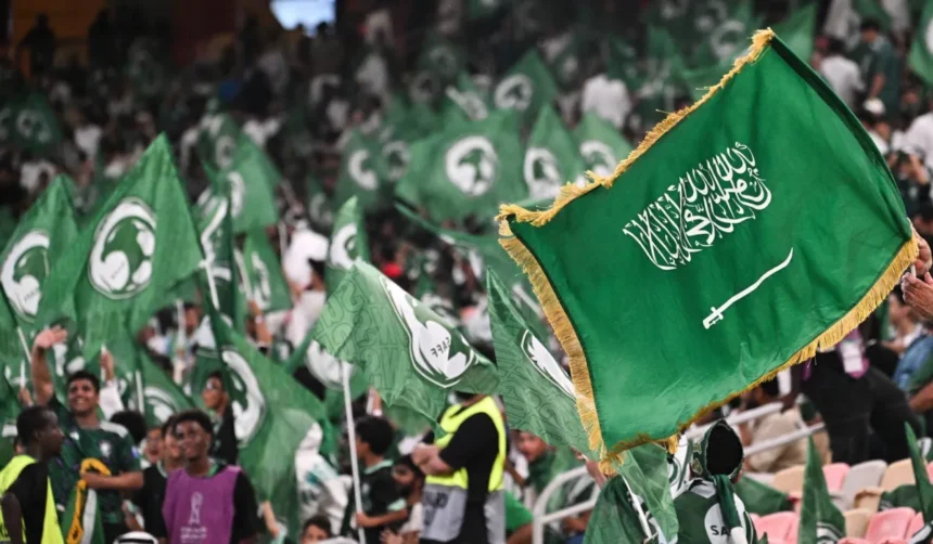 الصقور تواصل التحليق في أجواء الخليج... والجماهير:»يا سعودي ما شاء | نافذة الشرق الصقور تواصل التحليق في أجواء الخليج... والجماهير:»يا سعودي ما شاء | نافذة الشرق